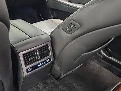 Hyundai Equus 2015, 114793 км, за 9706.85 USD - фото 16