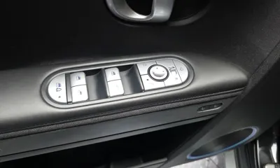 Hyundai Ioniq5 2022, 62441 км, за 22037.31 USD - фото 32