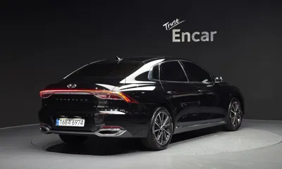 Hyundai Grandeur 2021, 162360 км, за 10401.09 USD