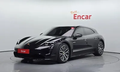 Porsche Taycan · 2022 год