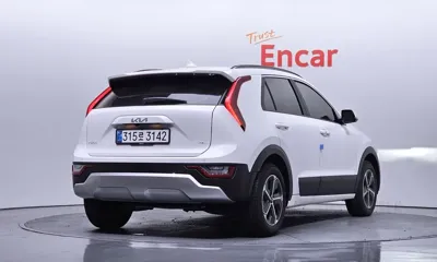 Kia Niro 2026, 4222 км, за 20021.01 USD
