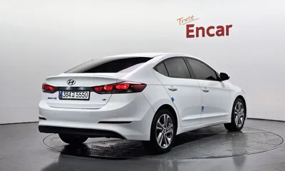 Hyundai Avante 2018, 123258 км, за 6695.55 USD