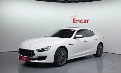 Maserati Ghibli · 2022 год