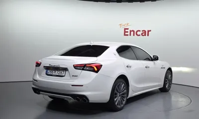 Maserati Ghibli 2022, 13657 км, за 36061.47 USD