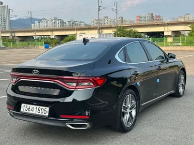 Hyundai Grandeur 2018, 87500 км, за 9051.24 USD