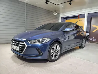 Hyundai Avante · 2018 год