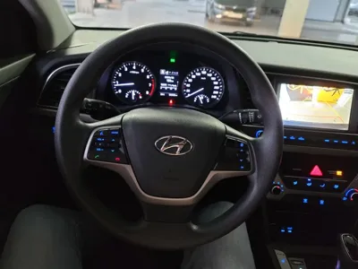 Hyundai Avante 2018, 55930 км, за 7417.62 USD - фото 11