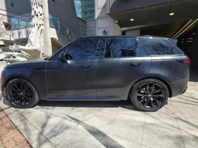 Land Rover Range Rover Sport 2024, 25000 км, за 86645 USD