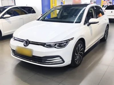 Volkswagen Golf · 2023 год