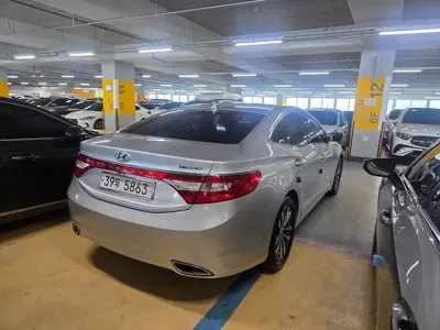 Hyundai Grandeur 2012, 137216 км, за 3451.19 USD