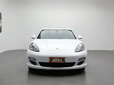 Porsche Panamera 2012, 110000 км, за 10284.51 USD