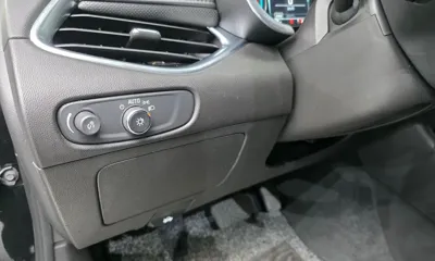 ChevroletGMDaewoo Malibu 2018, 48413 км, за 7159.74 USD - фото 13