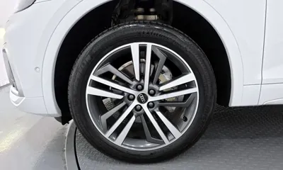 Audi Q5 2023, 35140 км, за 38426.15 USD