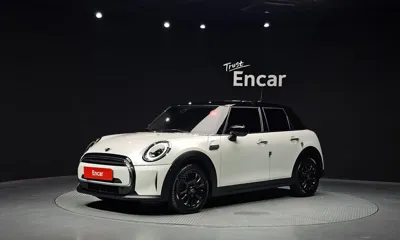 MINI Cooper · 2024 год