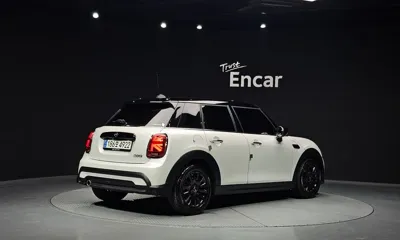 MINI Cooper 2024, 20720 км, за 19036.37 USD