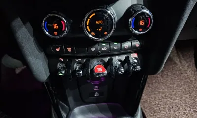 MINI Cooper 2024, 20720 км, за 19036.37 USD - фото 27