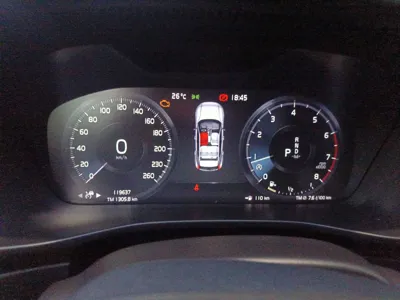 Volvo XC40 2021, 119600 км, за 17040 USD - фото 12