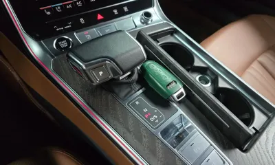 Audi A6 2023, 61011 км, за 25028.08 USD - фото 9