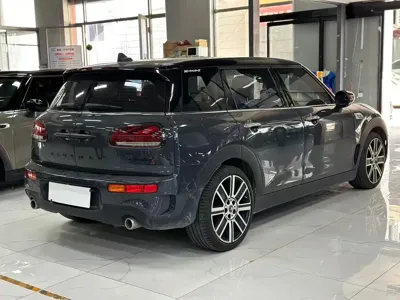 MINI Mini Clubman 2020, 77000 км, за 17313.73 USD
