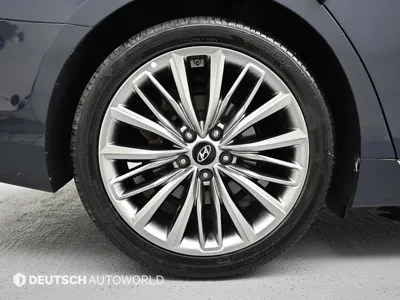 Hyundai Grandeur 2018, 135955 км, за 7680.19 USD