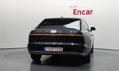 Hyundai Grandeur 2023, 20076 км, за 16706.75 USD