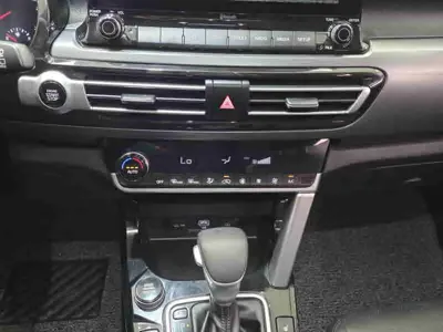 Kia Seltos 2020, 63749 км, за 12338.29 USD - фото 11