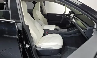 Tesla Model Y 2024, 56706 км, за 27153.73 USD - фото 27