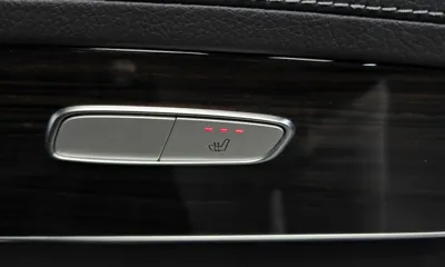 Mercedes-Benz GLC-Class 2021, 17463 км, за 30921.7 USD - фото 19