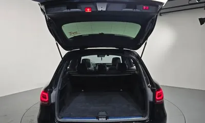 Mercedes-Benz GLC-Class 2021, 17463 км, за 30921.7 USD - фото 20