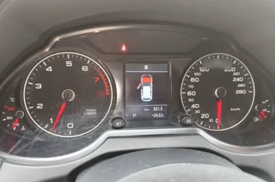 Audi Q5 2013, 153600 км, за 9764 USD - фото 10