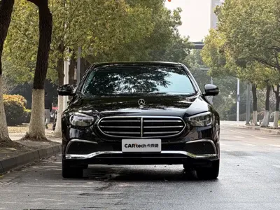 Mercedes-Benz E-Class 2022, 40000 км, за 42644.59 USD