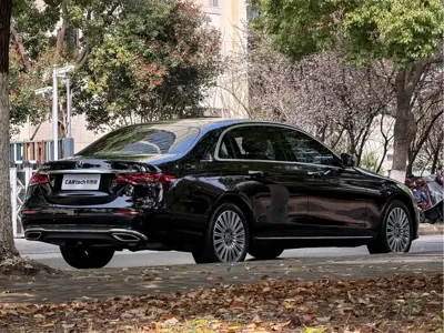 Mercedes-Benz E-Class 2022, 40000 км, за 42644.59 USD