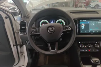 Skoda Karoq 2018, 80900 км, за 9759 USD - фото 13