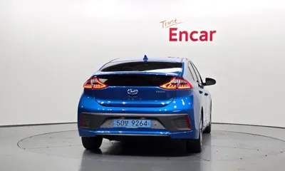 Hyundai Ioniq 2017, 121508 км, за 7100.98 USD