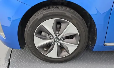 Hyundai Ioniq 2017, 121508 км, за 7100.98 USD