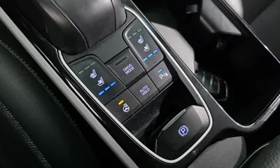 Hyundai Ioniq 2017, 121508 км, за 7097.74 USD - фото 18