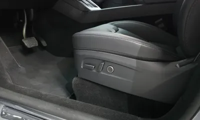 Tesla Model Y 2025, 13803 км, за 40316 USD - фото 28