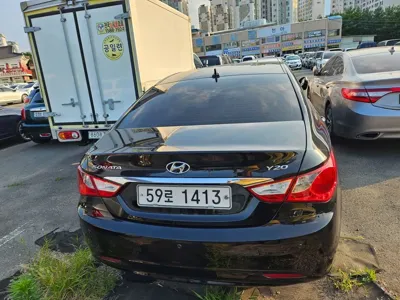 Hyundai Sonata 2010, 177500 км, за 1916.98 USD