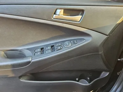 Hyundai Sonata 2010, 177500 км, за 1903.64 USD - фото 8