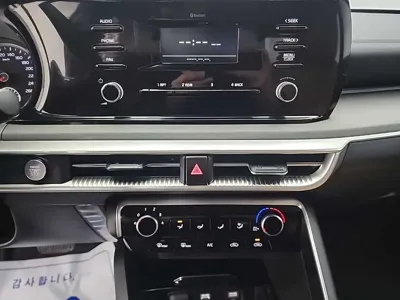 Kia K5 2021, 49425 км, за 9761.02 USD - фото 10