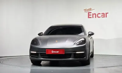 Porsche Panamera 2018, 100172 км, за 40817.77 USD