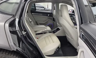 Porsche Panamera 2018, 100172 км, за 40817.77 USD - фото 12