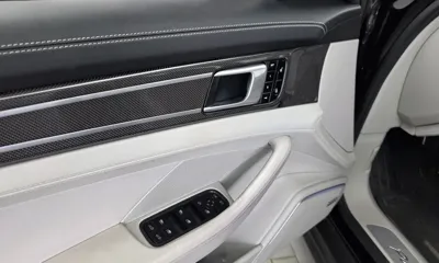 Porsche Panamera 2018, 100172 км, за 40817.77 USD - фото 24