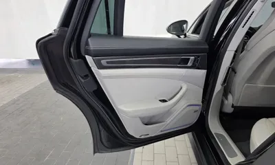 Porsche Panamera 2018, 100172 км, за 40817.77 USD - фото 25