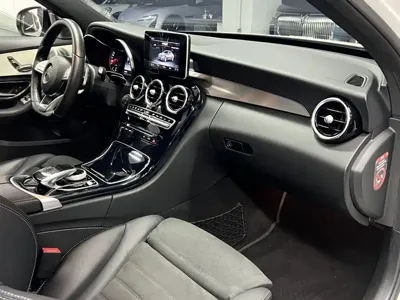 Mercedes-Benz C-Class 2017, 33000 км, за 13231.36 USD