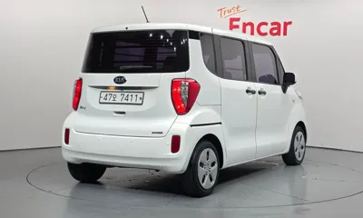 Kia Ray 2017, 98257 км, за 3641.7 USD