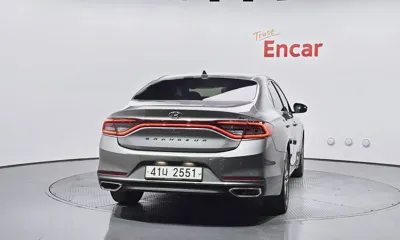 Hyundai Grandeur 2018, 49804 км, за 11487.46 USD