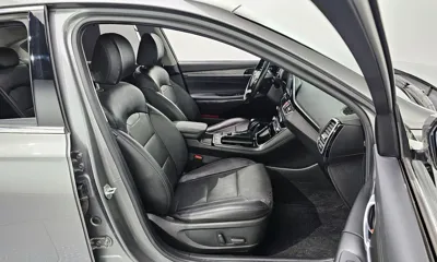 Hyundai Grandeur 2018, 49804 км, за 11400.66 USD - фото 12