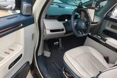 Zeekr Mix 2025, 21300 км, за 25383 USD - фото 27