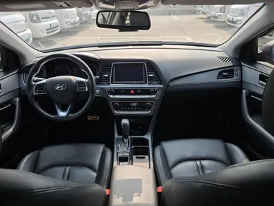 Hyundai Sonata 2018, 126504 км, за 6367.34 USD - фото 7